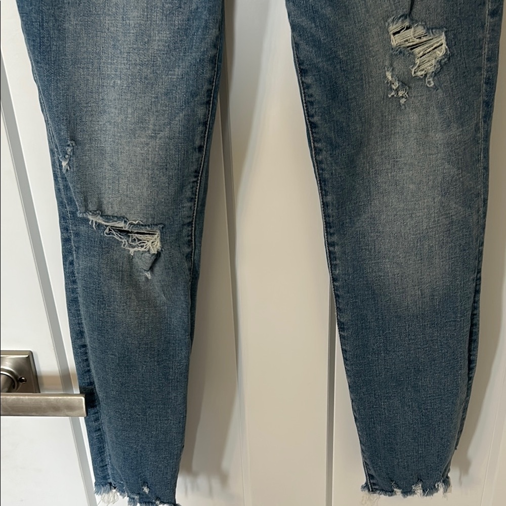 Abercrombie & Fitch Blue Cropped Jeans - Picture 4 of 11
